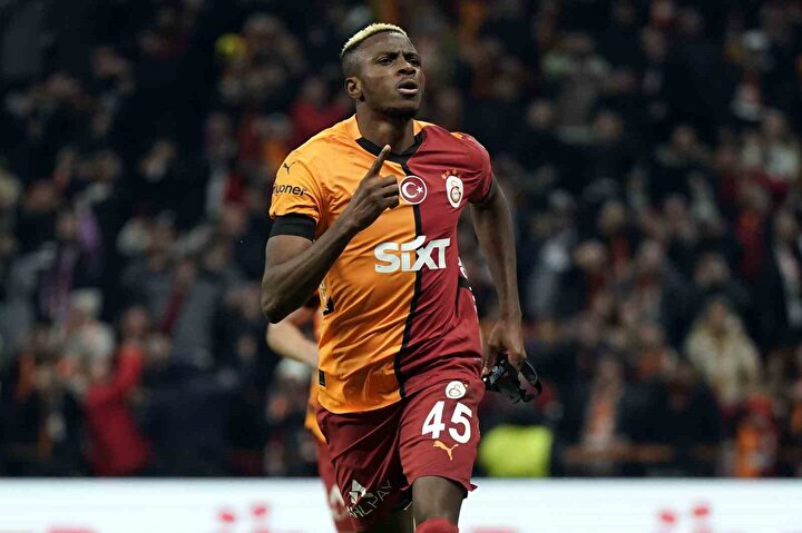 Galatasaray'da Victor Osimhen Yolcu: İngiliz Devi Teklifi Yaptı!