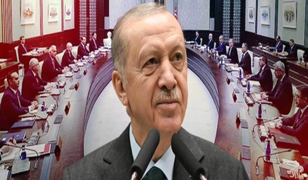 Kongre Öncesi Sürpriz Gelişme: Cumhurbaşkanı Erdoğan İki Bakanla Yolları Ayırdı İddiası